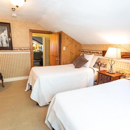 East Middlebury Waybury Inn מראה חיצוני תמונה