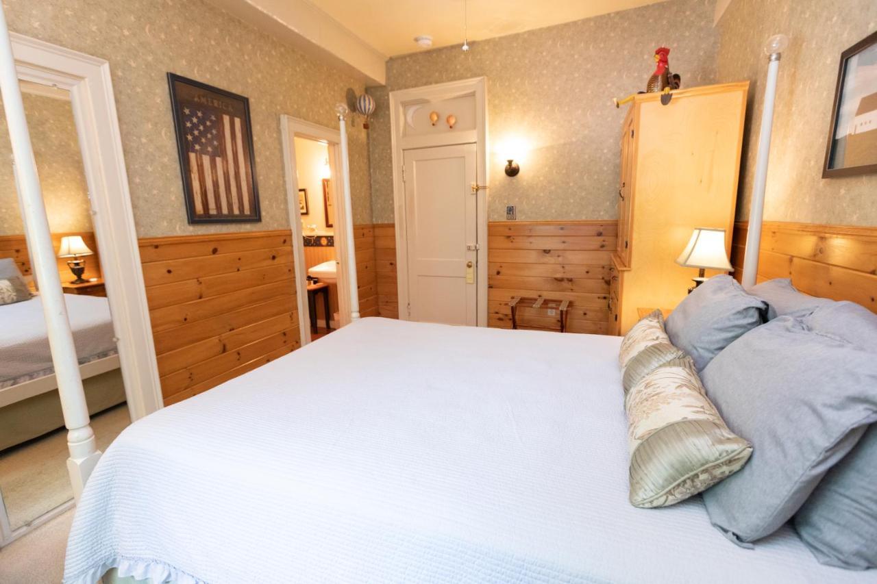 East Middlebury Waybury Inn מראה חיצוני תמונה