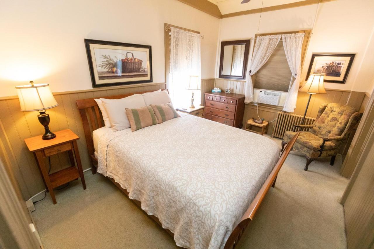 East Middlebury Waybury Inn מראה חיצוני תמונה