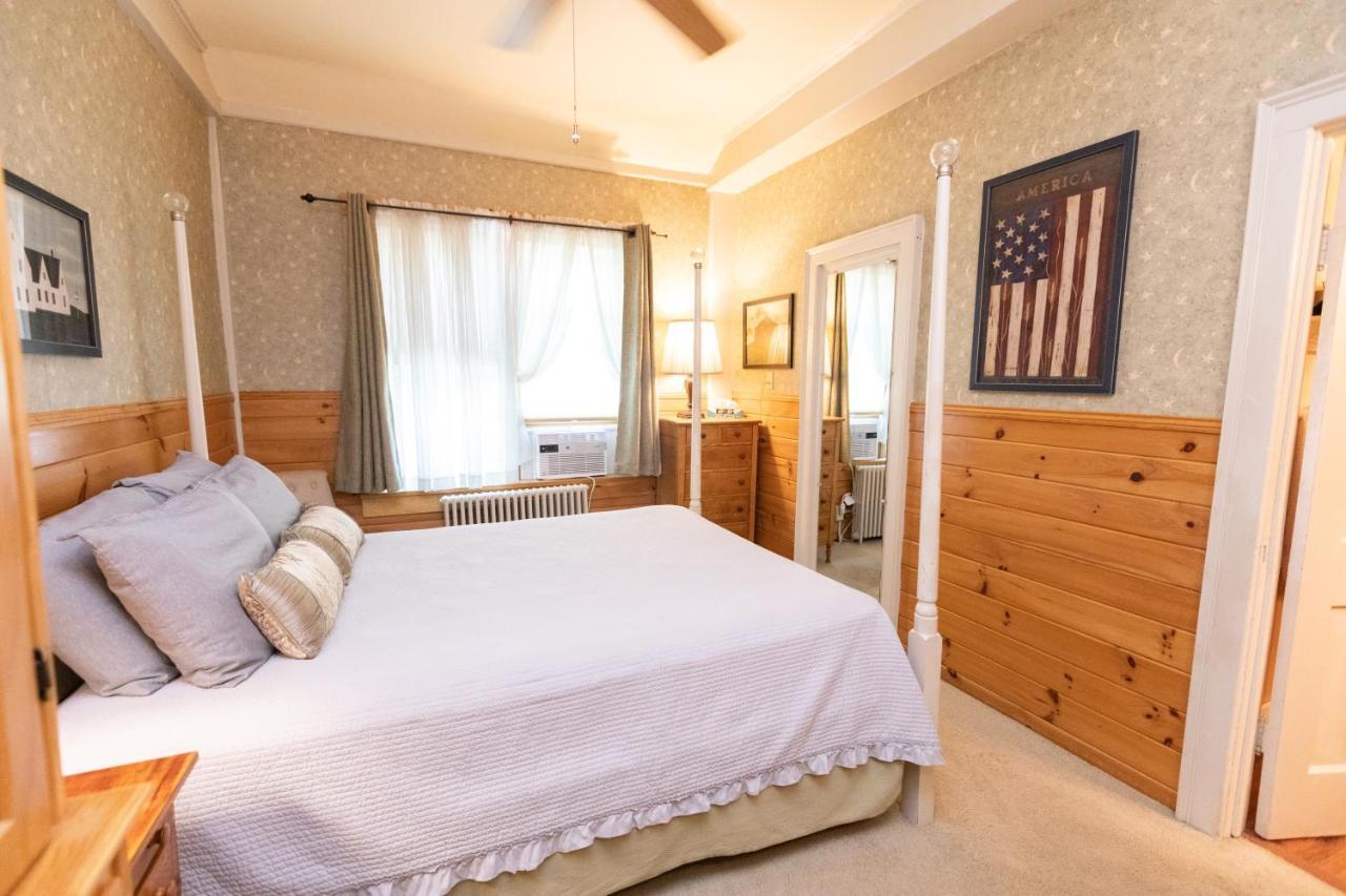 East Middlebury Waybury Inn מראה חיצוני תמונה